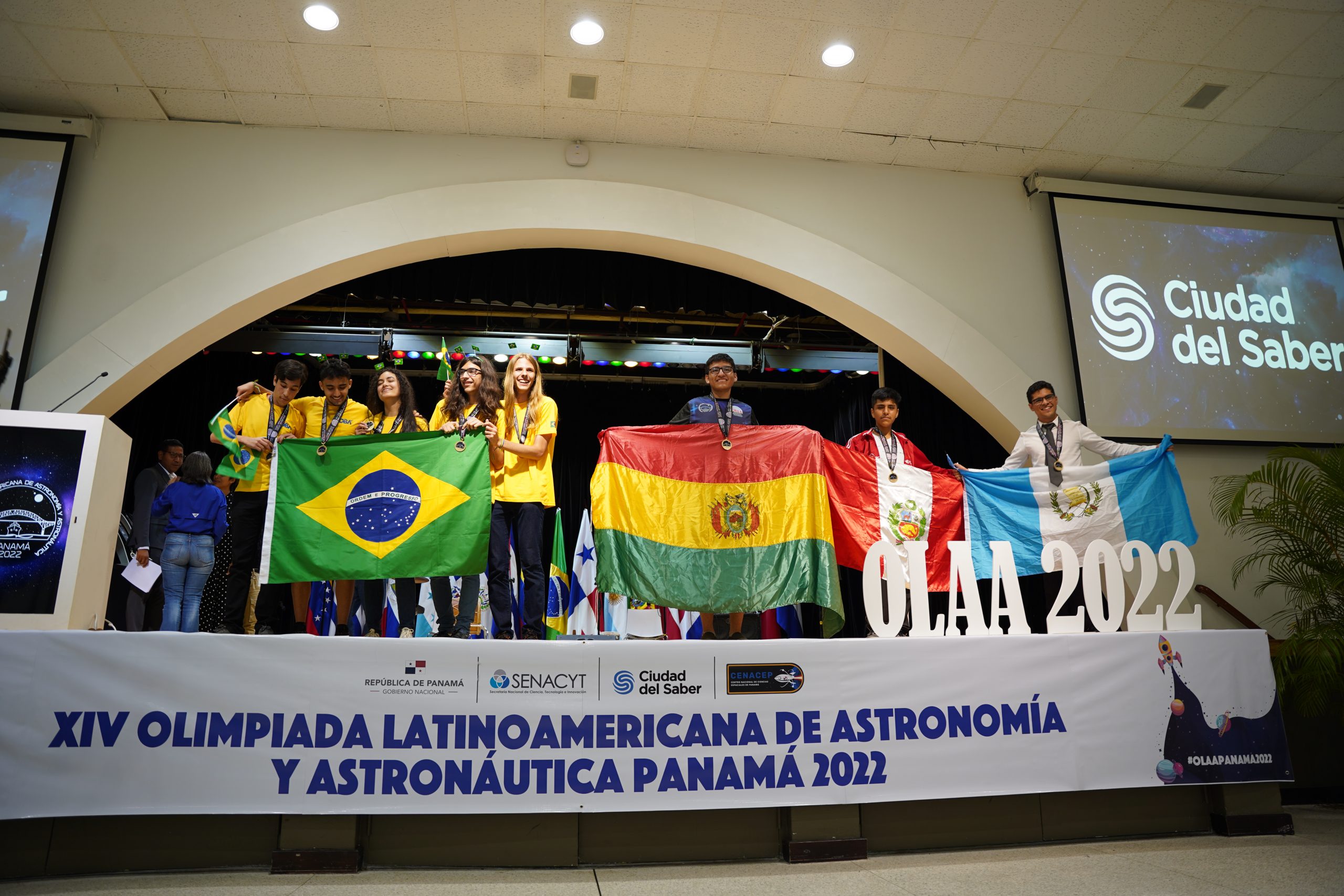 DSC00380Medalladeoro1 Secretaría Nacional de Ciencia, Tecnología